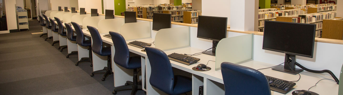 Ordinateurs pour usagers, bibliothèque
